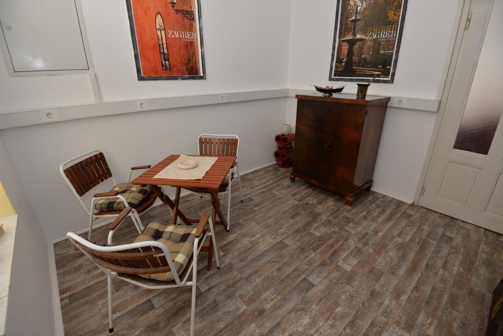 Olive Tree City Apartment Zagabria Esterno foto